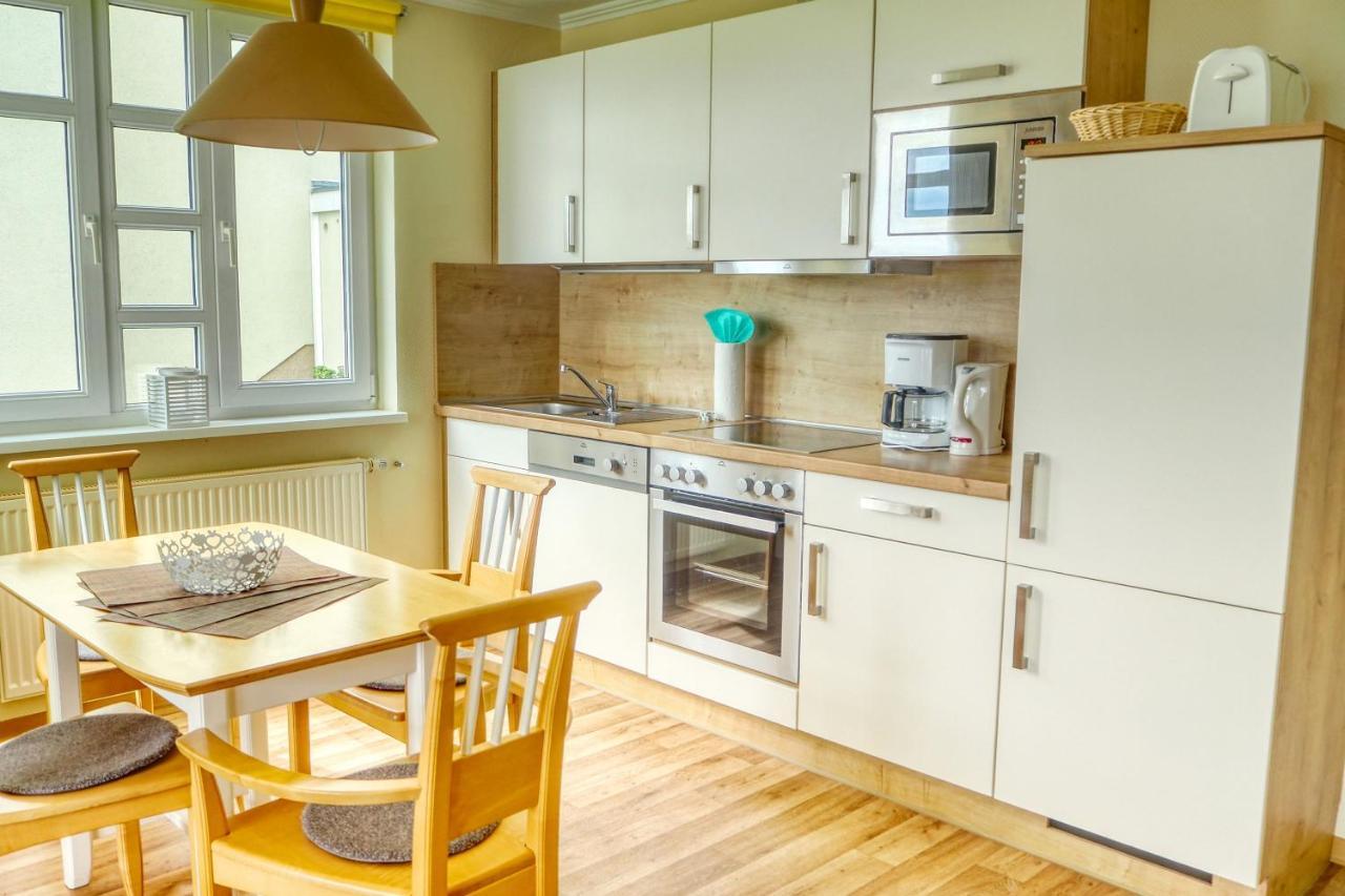 Mit Meerblick Und Balkon, Gratis Nutzung Vom Ahoi Erlebnisbad Und Sauna In Sellin - Meeresblick Fewo 35 Goehren  Dış mekan fotoğraf